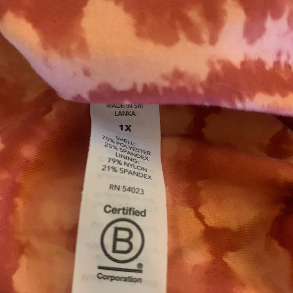 NWT Athleta Exhale Printed Tie-Dye Bra in Size 1X Cup Size D-DD. - Picture 8 of 9